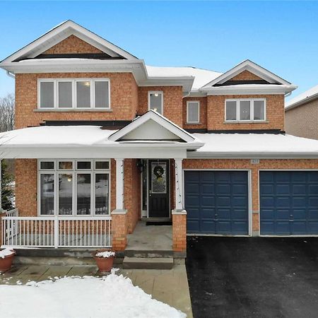Affordable Room With Free Parking In Newmarket On Exterior foto